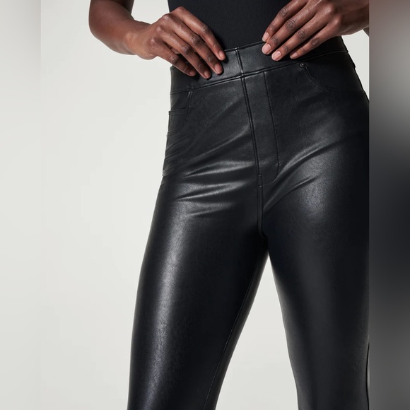 ❄️❄️ Spanx 20475 Leather-Like Ankle Skinny Pant - Picture 3 of 3